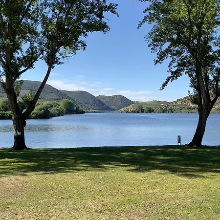 Douro Visit House * 托里－迪蒙科尔武