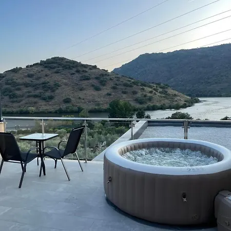 Douro Visit House * 托里－迪蒙科尔武