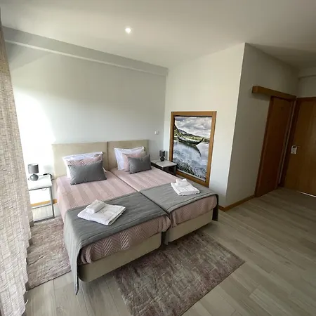 Douro Visit House בית חווה טורה דה מונקורבו