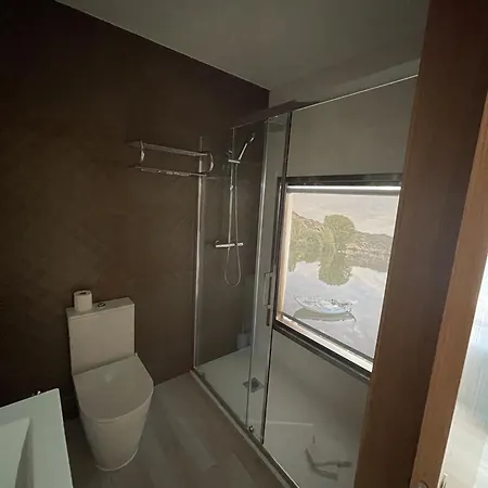 Douro Visit House