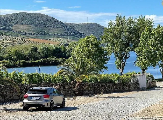 Douro Visit House * טורה דה מונקורבו