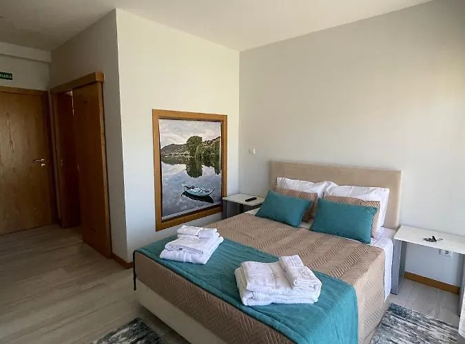 Douro Visit House * 托里－迪蒙科尔武