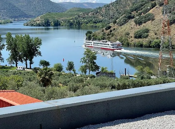 Douro Visit House בית חווה *