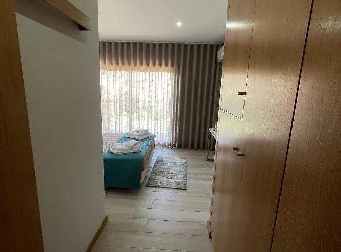 בית חווה Douro Visit House טורה דה מונקורבו