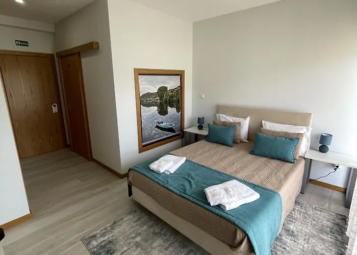 Douro Visit House בית חווה טורה דה מונקורבו